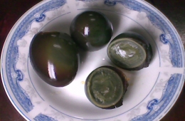 Trứng vịt bắc thảo